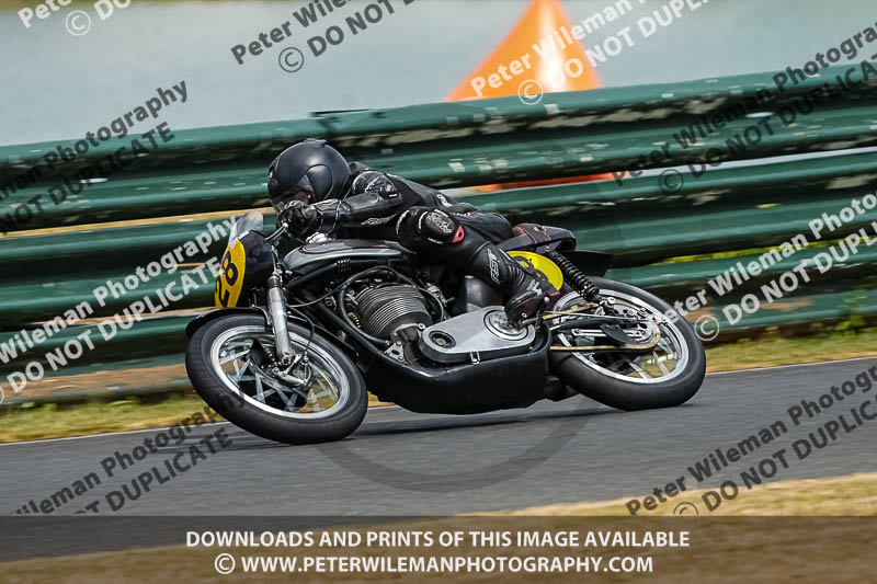 enduro digital images;event digital images;eventdigitalimages;mallory park;mallory park photographs;mallory park trackday;mallory park trackday photographs;no limits trackdays;peter wileman photography;racing digital images;trackday digital images;trackday photos